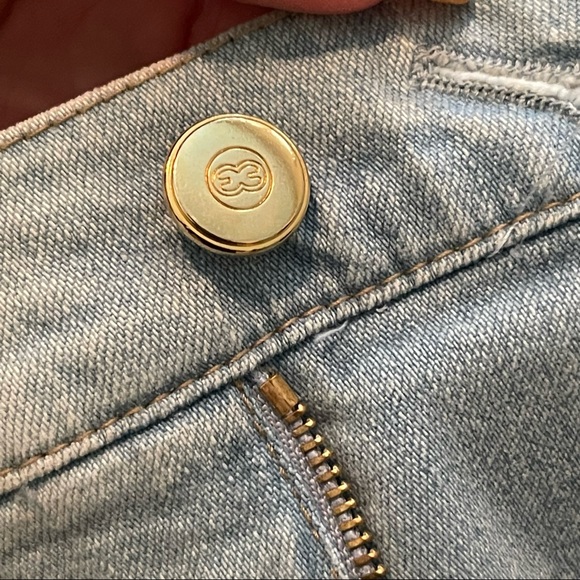 Vintage ESCADA Light Wash Blue Jeans. High-Rise Mom Jeans. Size 40/US 10/Medium - Picture 14 of 15